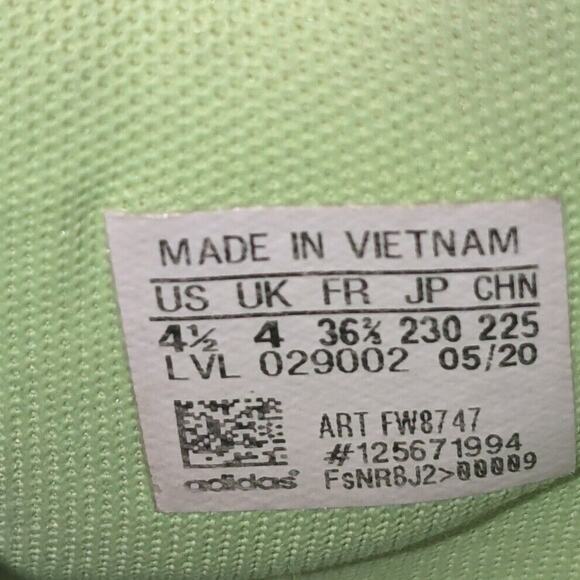 Adidas shoes Size 4.5 D.O.N. Issue 2 x Marvel Spidey Sense 2020 - Picture 4 of 9